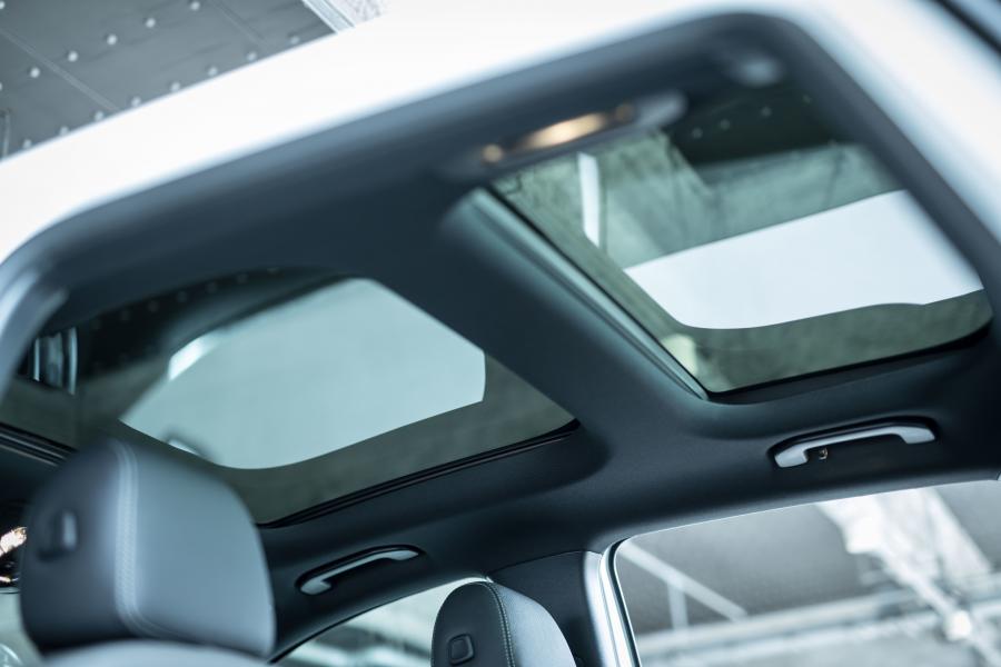 Интерьер Mercedes-Benz B180 AMG Line (W247) 2019 года  (JP) (фото 11 из 16)